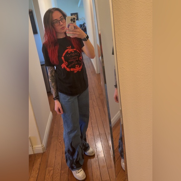 Meet your Posher, Lacey - Picture 1 of 1